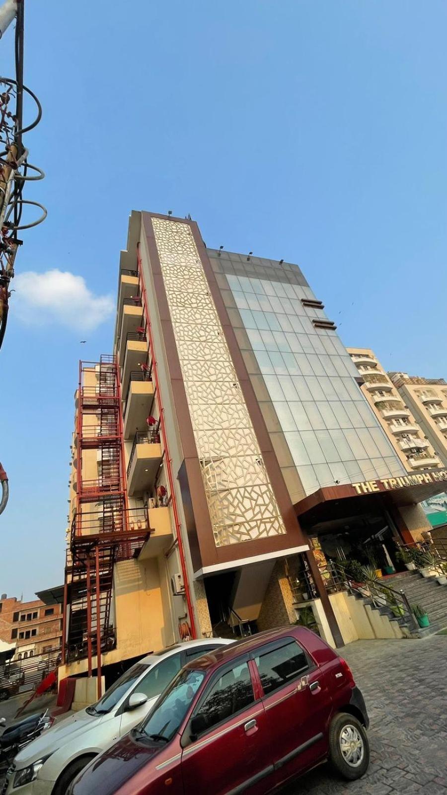 The Triumph Hotel Varanasi Exterior photo